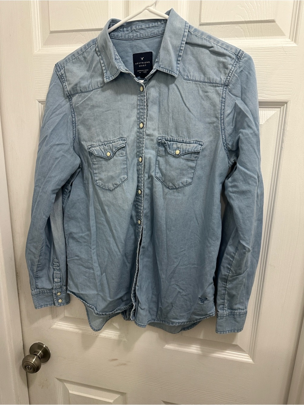American Eagle Outfitters Boyfriend Fit Light Blue Shirt Pearl snap buttons